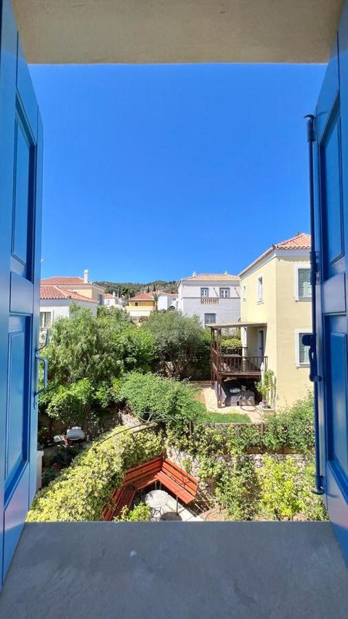 Wood & Blossom, Gcollectiongr Spetses Town Exterior photo